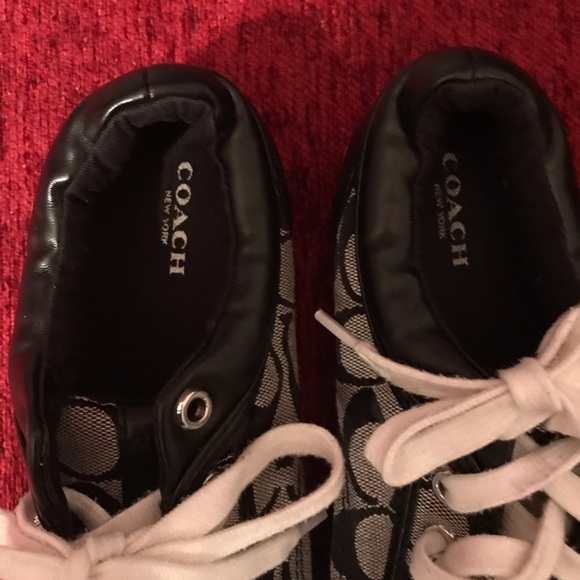 Shoes - Picture 2 of 4